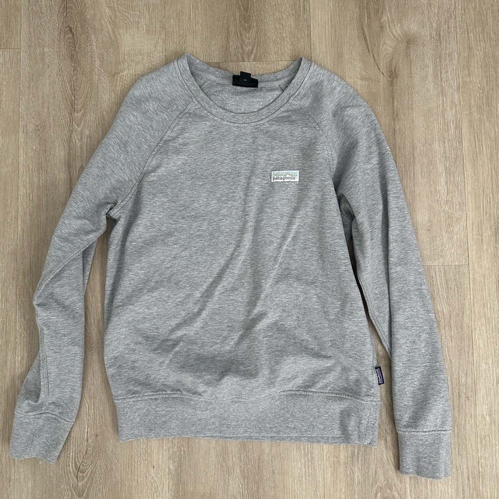 Women’s Patagonia gray Crewneck Sweatshirt
